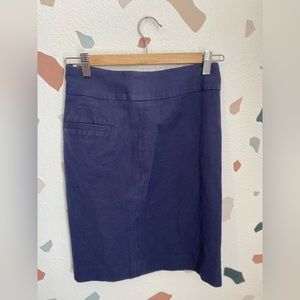 Banana Republic Size 0 Navy Blue Midi Skirt with Zipper